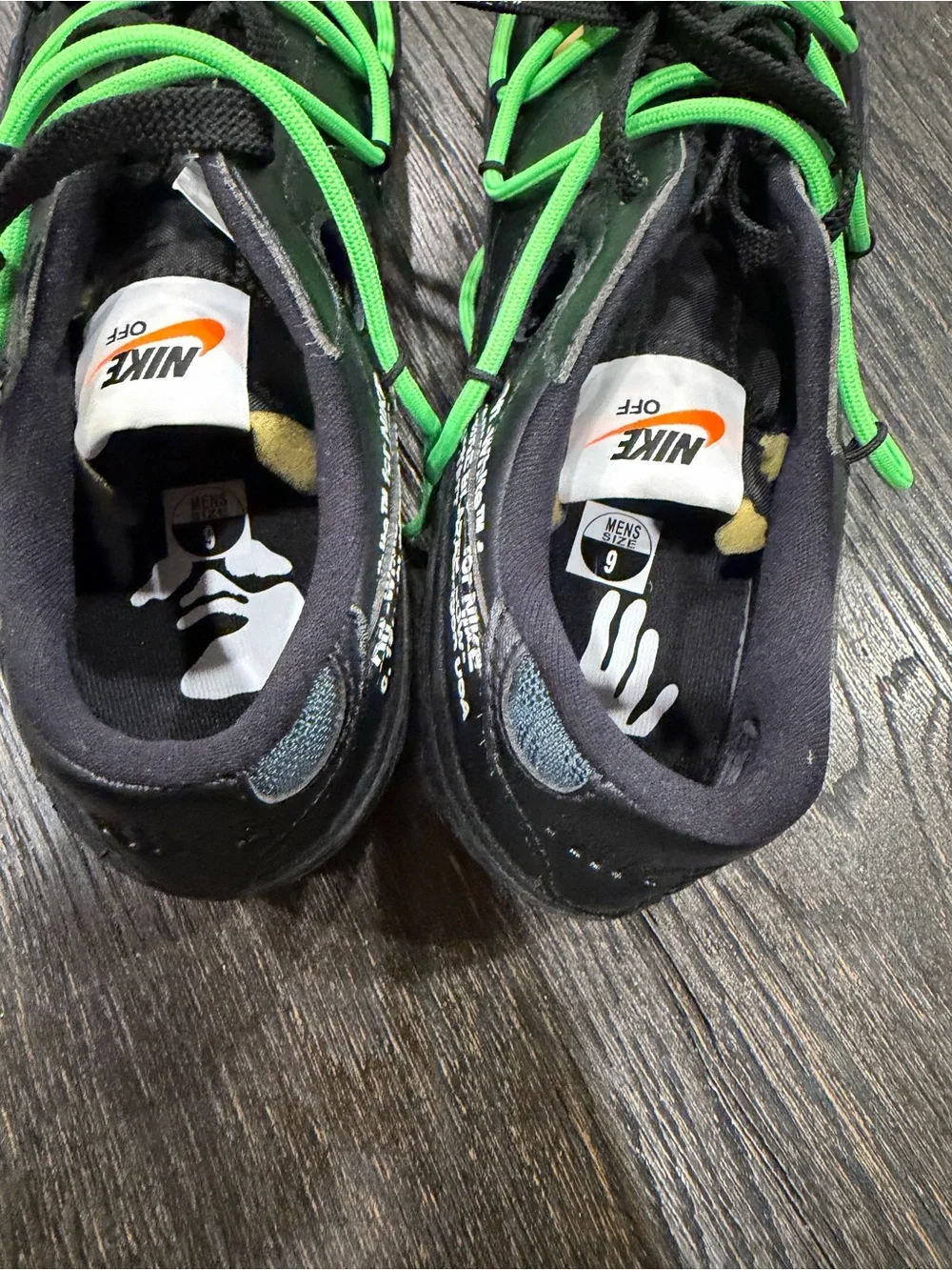 N/A nike off